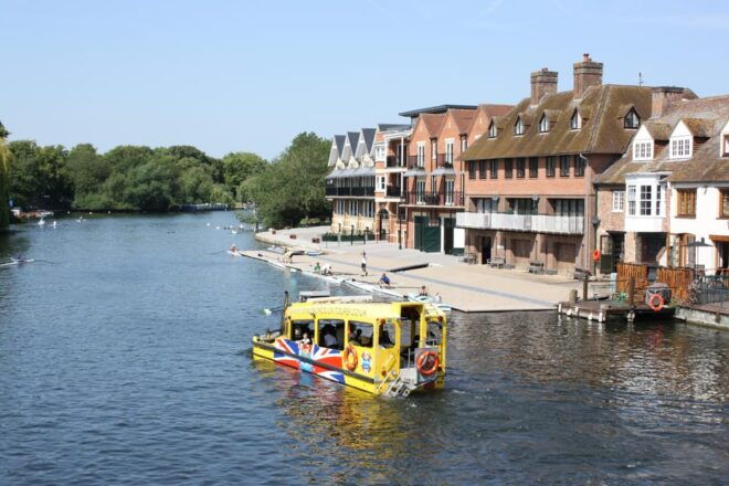 Windsor: Land and Water Amphibious Bus Sightseeing Tour - Exploring Top Attractions