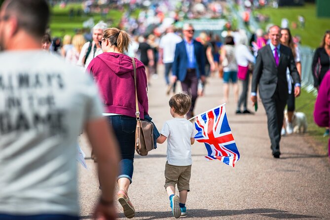 Windsor Tour App, Hidden Gems Game and Big Britain Quiz (1 Day Pass) UK - Confirmation and Meeting Point