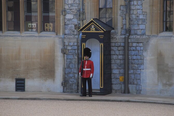 Windsor Tour App, Hidden Gems Game and Big Britain Quiz (1 Day Pass) UK - Accessibility and Flexibility