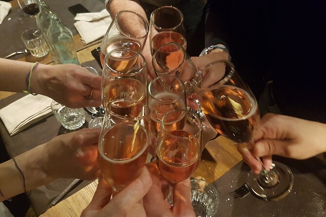 Wine and Cichetti Tasting in a Typical Venetian House - Venetian House Location and Setting