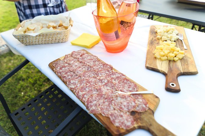 Wine and Food Tasting in the Vineyards in Lazise - Tasting Local Wines and Pairings