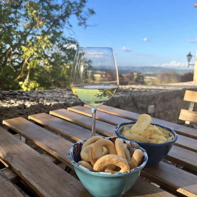 Wine aperitif at the Castle - Good To Know