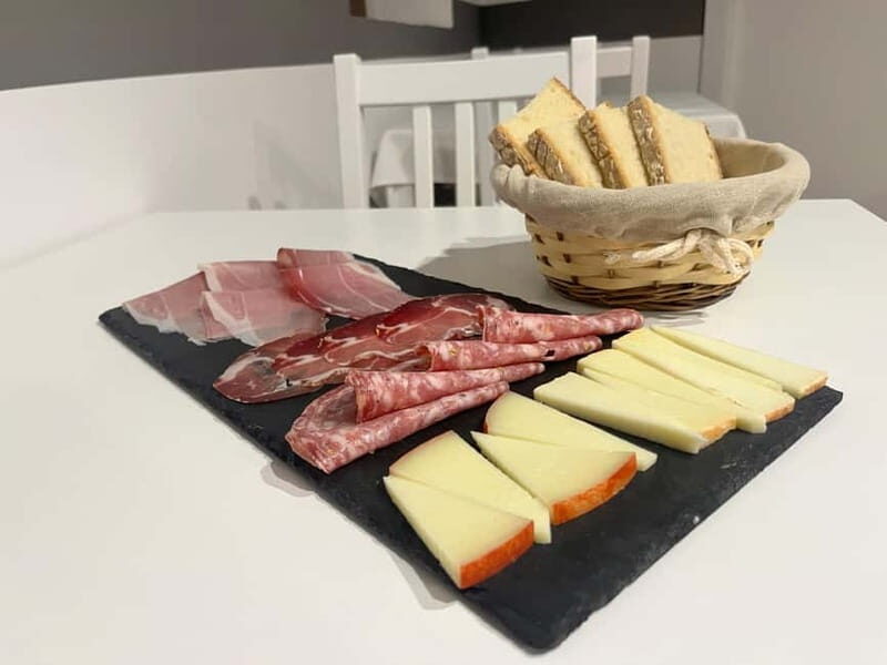 Wine aperitif at the Castle - FAQs