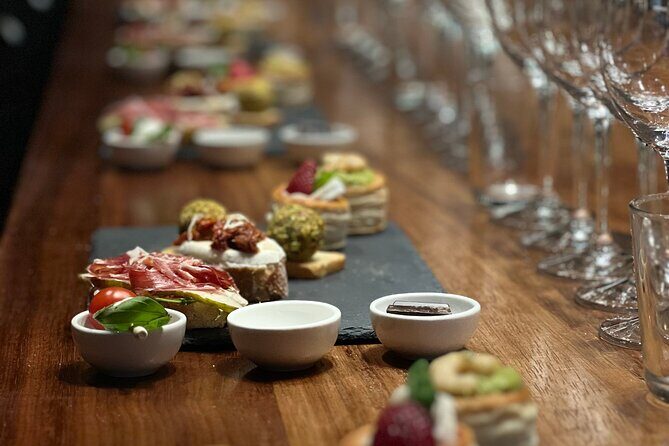 Wine casino in heart of Barcelona - Who is this experience best suited for?