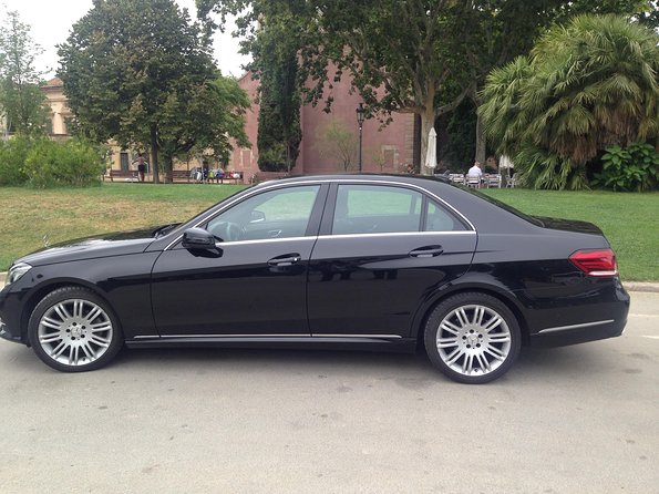 WINE & CAVA TOUR PENEDÉS: Visit 2 WINEries, WINE Tasting & Tapas Lunch - Cancellation Policy