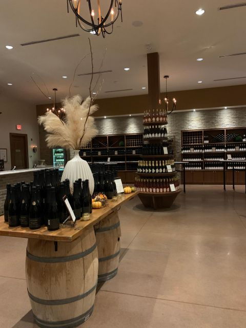 Wine & Cheese Afternoon Wine Tours in NOTL - Tour Experience