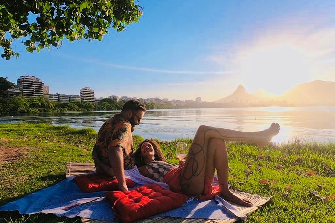 Wine & Cheese Picnic at Lagoa Rodrigo De Freitas - Experience Details