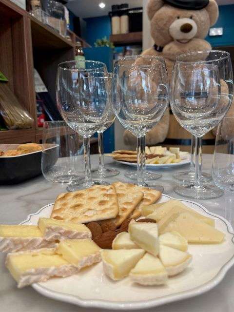 Wine &Cheese Tasting Near Tour Eiffel - 3 Wines - 3 Cheeses - Location and Booking Details