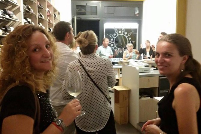 Wine Class and Tasting in Milan - Small Group - Overview of Wine Tasting Experience