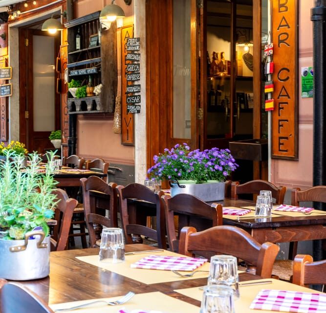 Wine Experience at Turin's - Wine Experience with Local Products Tasting - Discovering Liguria’s Flavors in a Cozy Setting