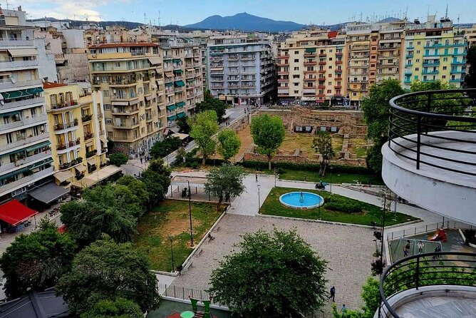 Wine Pairing Class With Tolis in the Heart of Thessaloniki - Minimum Travelers Requirement