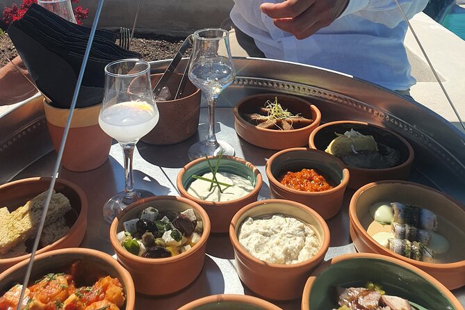 Wine Tasting and Food Pairing With Caldera Views - The Scenic Beauty of Caldera Views