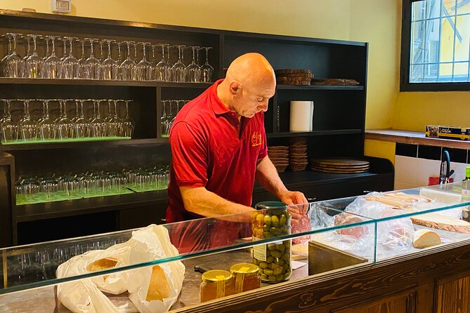 Wine Tasting and Pairing Class Guided Tour in Florence - Sample Menu