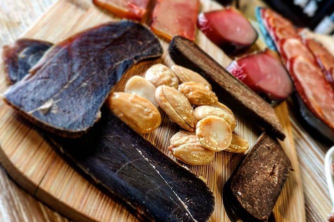 Wine Tasting and Tapas Premium in Alicante Like a Local - Tour Highlights