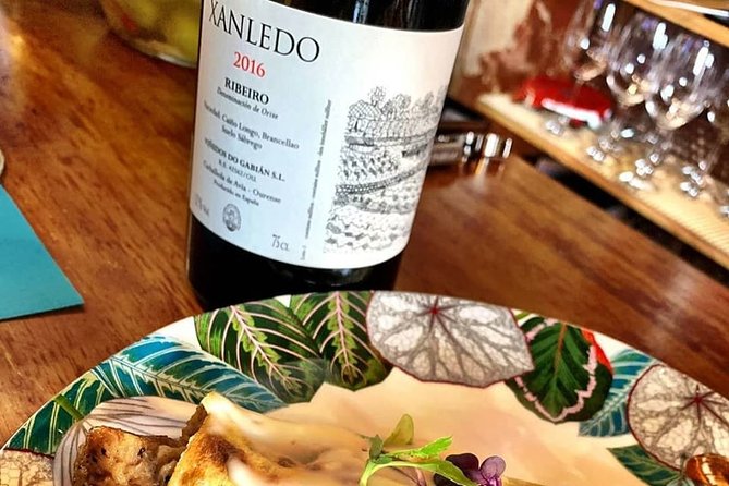 Wine Tasting and Tapas Premium in Alicante Like a Local - Must-Visit Landmarks
