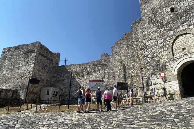 Wine Tasting Day in Berat (Visit to the Berat Castle & Lunch Included) - Itinerary Details