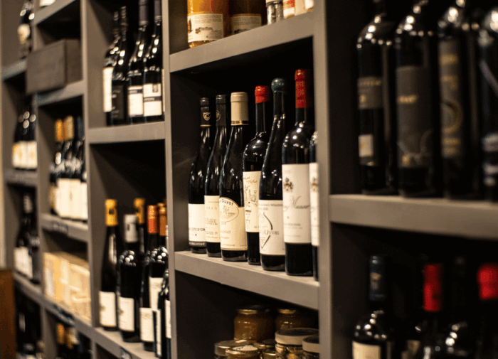 Wine Tasting Experience With Cheese and Cold Cuts - Location and Venue Details