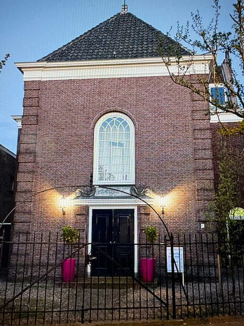 Wine Tasting for Groups of 8 Persons in a Old Church - Pricing and Reservation