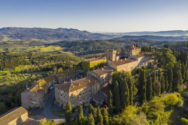 Wine Tasting in a Romantic Castle With Archaeologist Guide - Booking and Payment Options