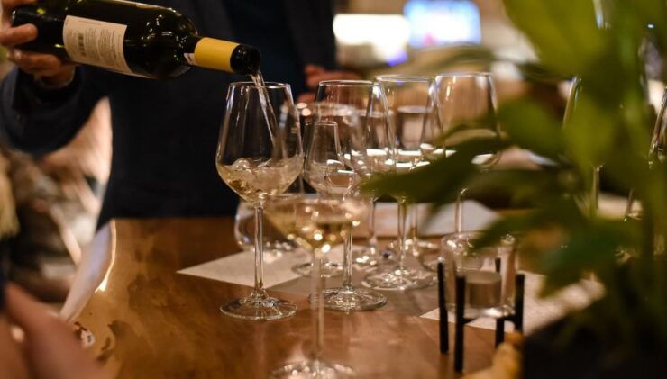 Wine Tasting in Athens: 8 Wines With a Private Guide - Introduction to Greek Wines