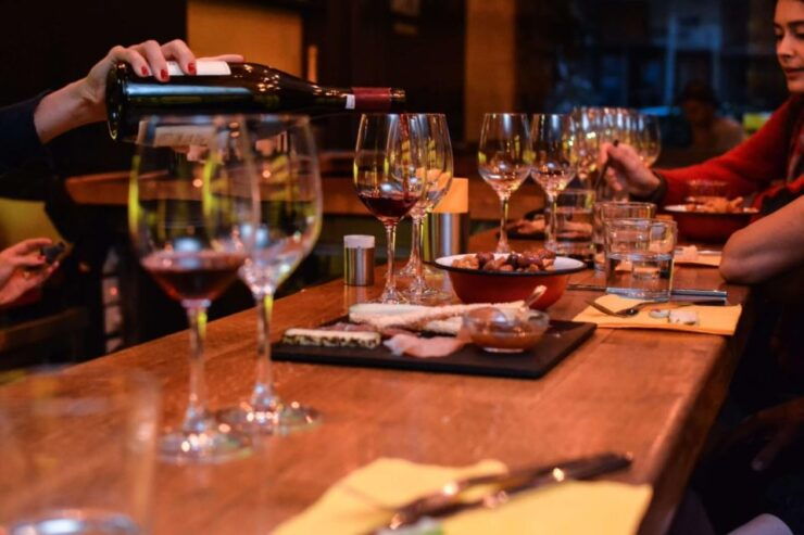 Wine Tasting in Athens: 8 Wines With a Private Guide - Assyrtiko: A Crisp and Refreshing White