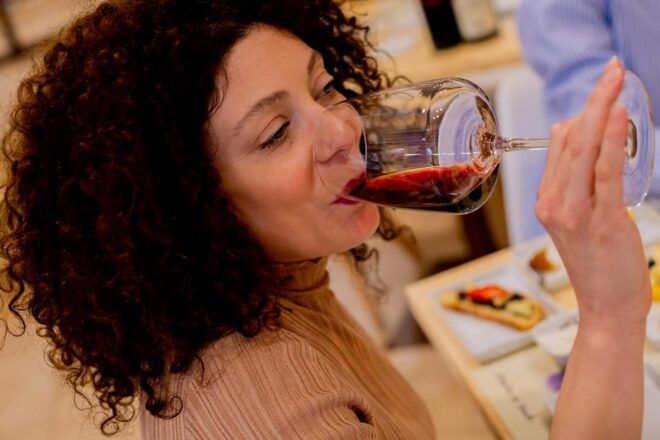 Wine Tasting in Catania Historic Center - Why Choose This Experience?