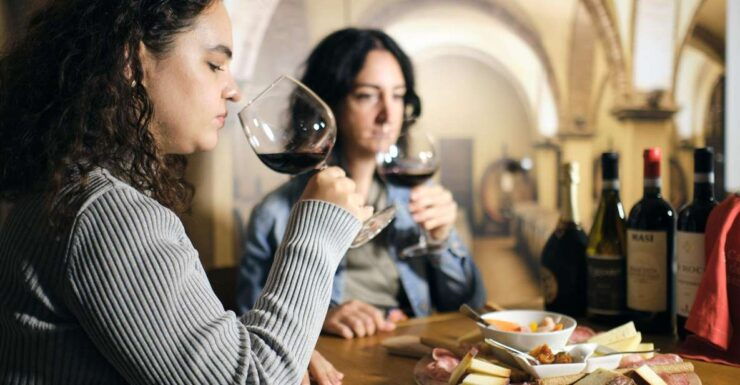 Wine Tasting Near Juliet's Balcony in Verona - Venue Information and Reviews