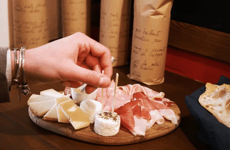 Wine Tasting near Royal Palace of Turin with Food Platter - A Closer Look at the Experience