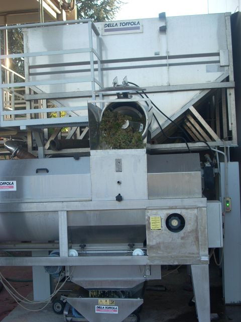 WINE TOUR AND WINE TASTING - Booking Information