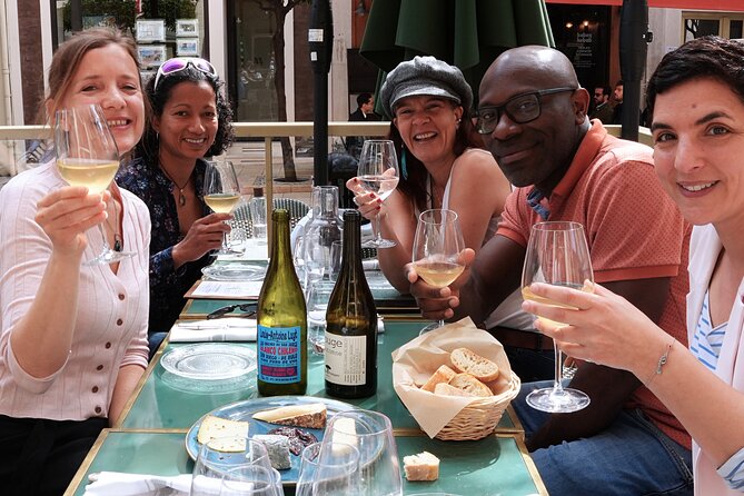 Wine Tour by Night in Nice City Center - Small Groups - Small Group Experience