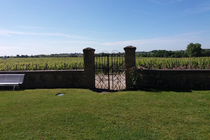 Wine Tour in Medoc With Coffee Break - Logistics