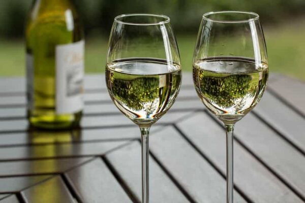 Wine Yoga in Düsseldorf, Zimmerstraße - Tips for First-Timers