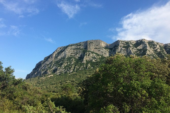Winetasting and Hike to the Top of "Pic Saint Loup" - The Sum Up