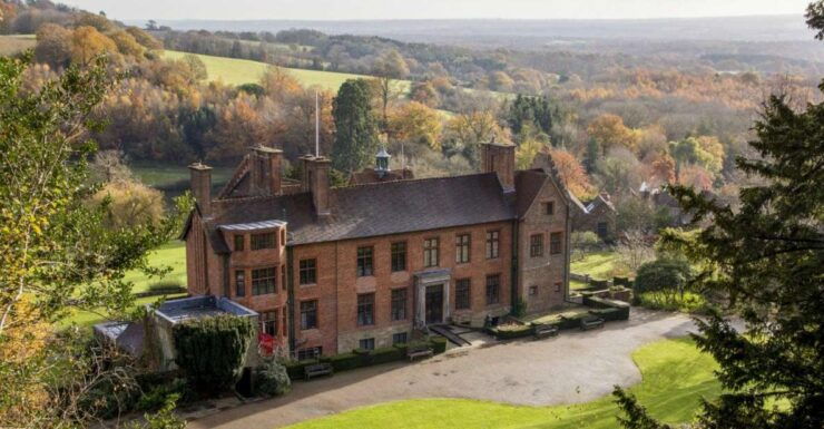 Winston Churchills Family Home With Private Transportation - Experience the Legacy of Winston Churchill