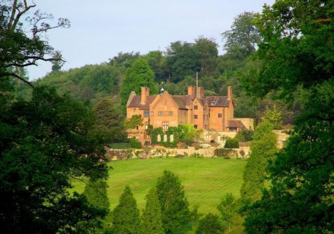 Winston Churchill's Family Home With Private Transportation - Common Questions