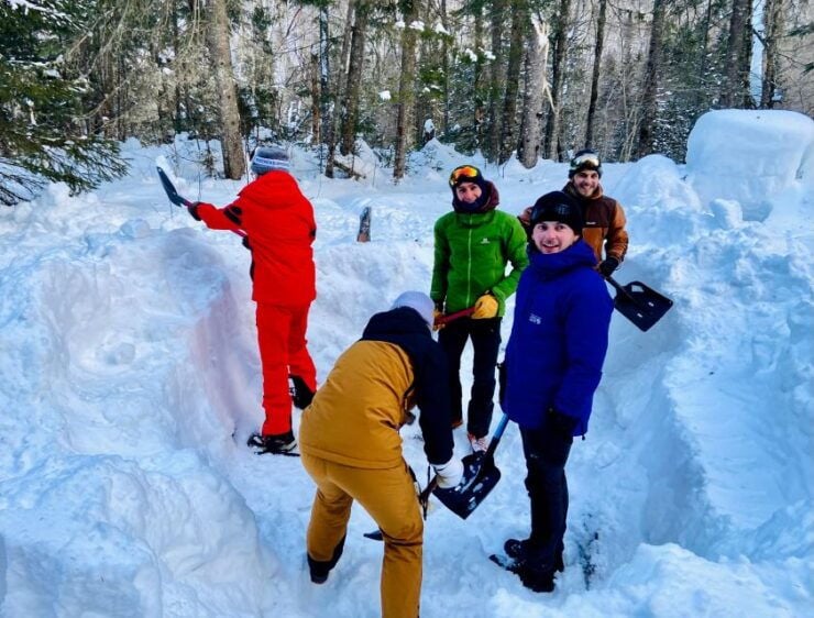 Winter Clothes Rental in Quebec City - Booking Flexibility