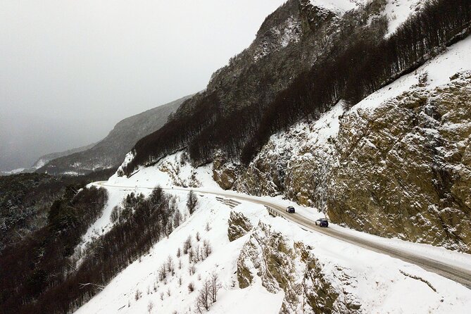 Winter in Ushuaia: Lakes Escondido and Fagnano 4x4 Tour With Lunch - Inclusions and Logistics