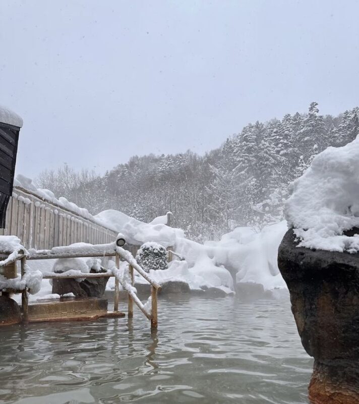 Winter Limited, departure from Sapporo: Jozankei snow scenery tour x Lake Shikotsu Ice Falls Festival night view | Hot spring/rafting/hiking optional & lakeside snow ring play one-day tour - Who should book this day trip?