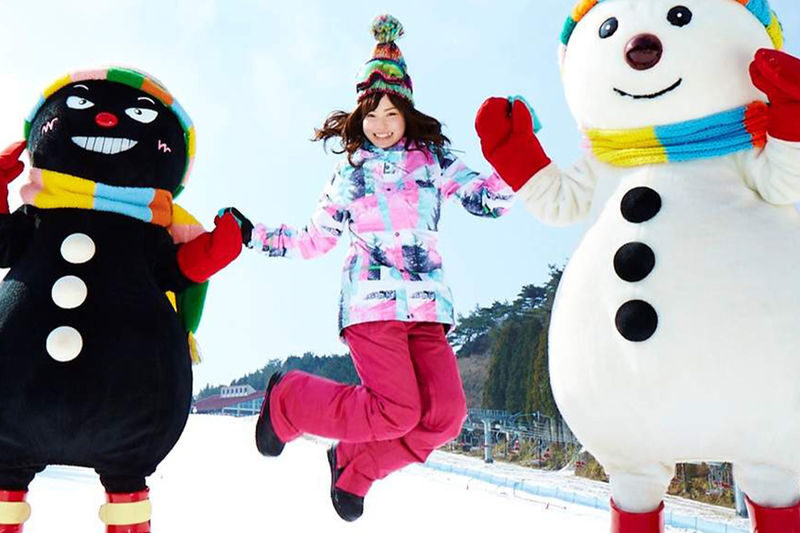 Winter Limited: Kobe Mt. Rokko Snow Park Skiing/Snow Play & Arima Onsen (One of Japans Three Great Hot Springs) Day Trip | Departing from Osaka - What to know before you book