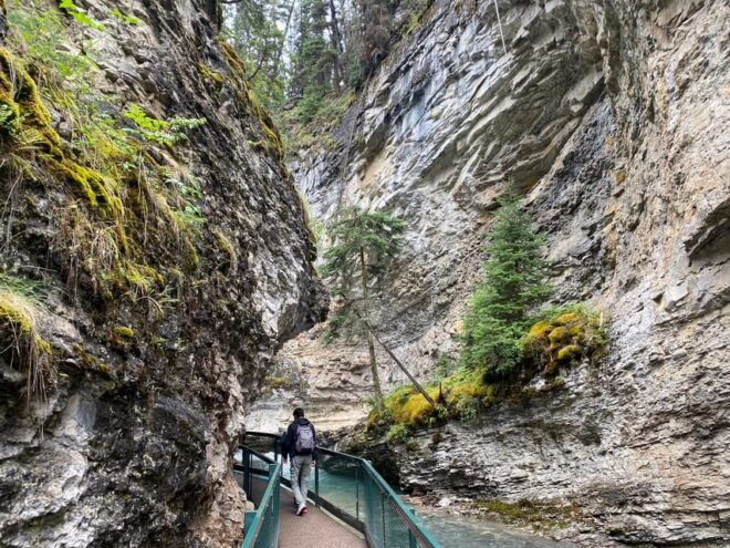 Winter Tour From Calgary Johnston Canyon,Marble Canyon,Banff - Inclusions and Exclusions
