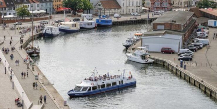 Wismar: Harbor Sightseeing Cruise - Experience Highlights