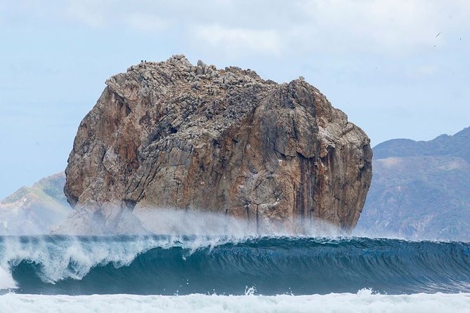 Witches Rock Surf Tour by Boat for ADVANCED Surfers - Surfing Experience