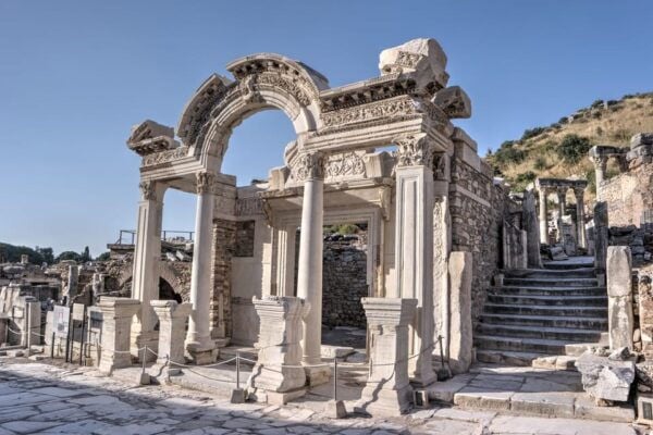 With Best Guides Ephesus Ancient City&Virgin Marys House - Local Cuisine Experience
