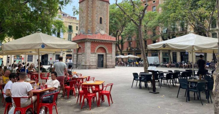 Women and Revolution Barcelona Walking Tour in Gràcia - Tour Highlights