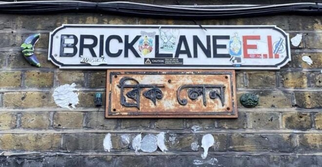 Women in London: Whitechapel Walk by Sams Walk - Accessibility and Tour Language