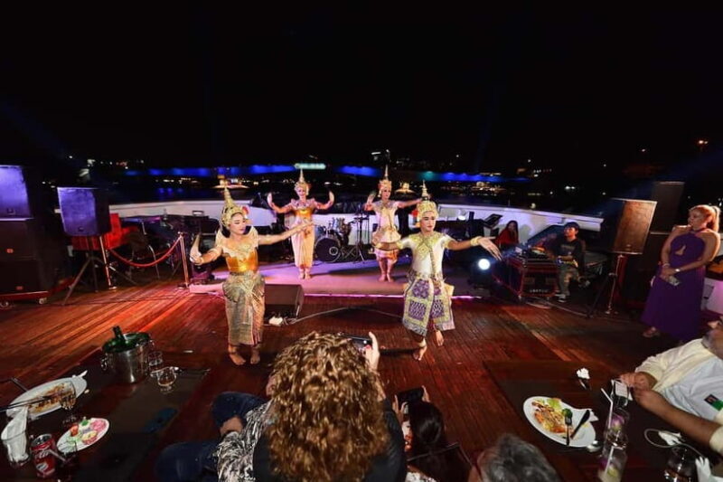 Wonderful Pearl Cruise with Private Hotel Transfer - The Experience: A Detailed Look at the Wonderful Pearl Dinner Cruise