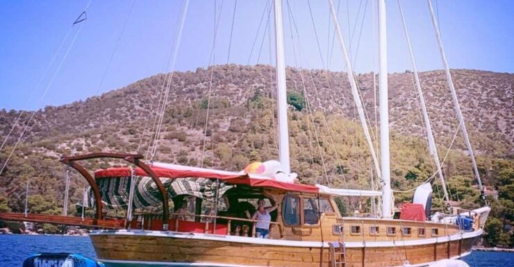 Wonderful Yacht Naxos Daily Cruises & Magic Sunset - About Wonderful Yacht