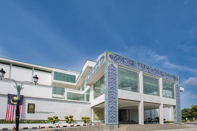 Wonders of KL With a Personal Driver - Inclusions