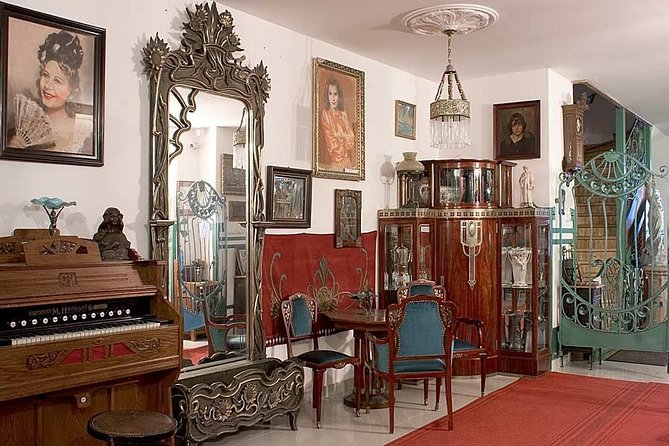 Wonders of Secession in Budapest, a Private Tour by Car and Guide - Exquisite Cultural Experience