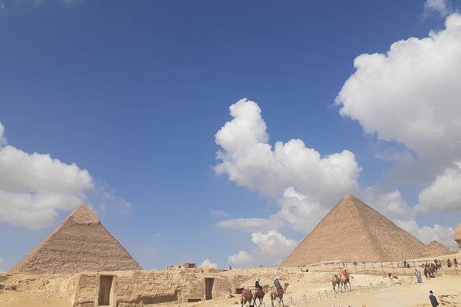 Wonders of the Ancient World: Pyramids of Giza, Memphis and Saqqara - Directions and Highlights